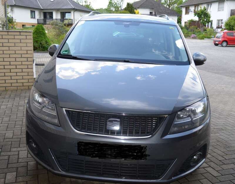 Beige Gebraucht 2011 Seat Alhambra Style Van / Kleinbus | 9.300 € (Etwas zu teuer) - Bild 1/4