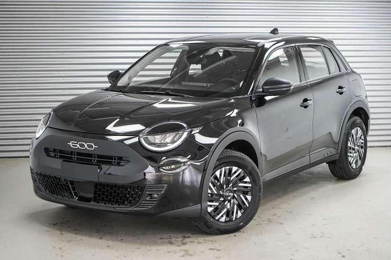 Cinema schwarz metall... Neu 2025 Fiat 600 SUV | 21.991 € (Superpreis) - Bild 1/4
