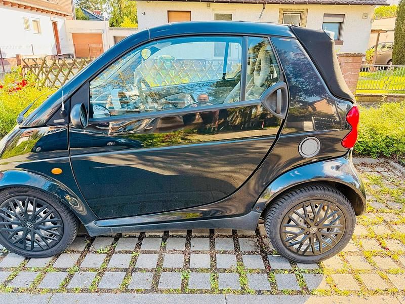 Gebraucht Smart ForTwo Cabrio 55 PS (40 kW) 2003 Schwarz Cabrio