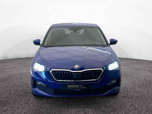 Gebraucht Skoda Scala Cool Plus 110 PS (80 kW) 2023 Energy blau Kleinwagen