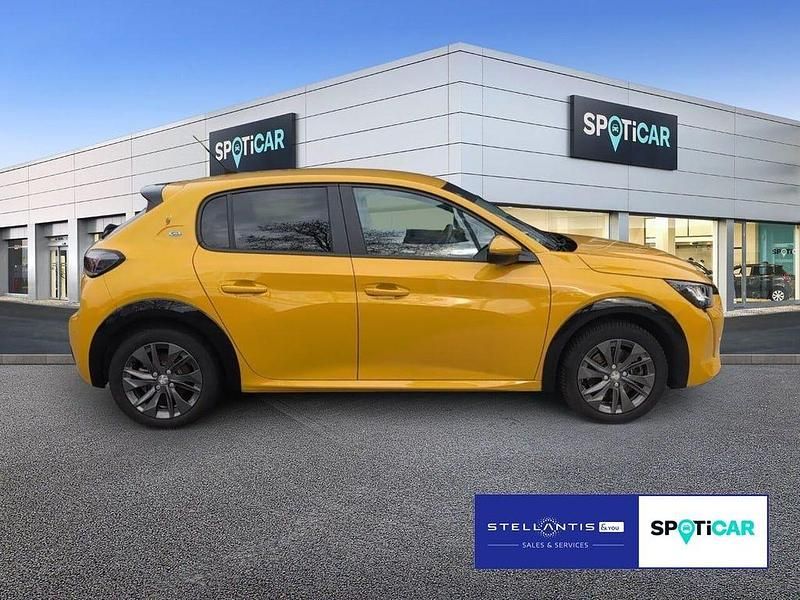 Gebraucht Peugeot e-208 Active 100 kW (136 PS) 2021 Gelb Kleinwagen