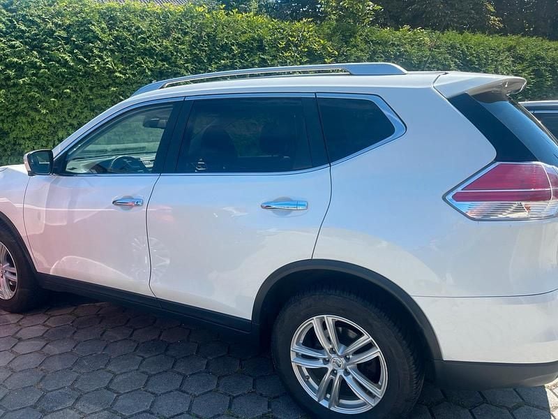 Weiß Gebraucht 2016 Nissan X-Trail 360º SUV | 9.500 € (Superpreis) - Bild 1/4