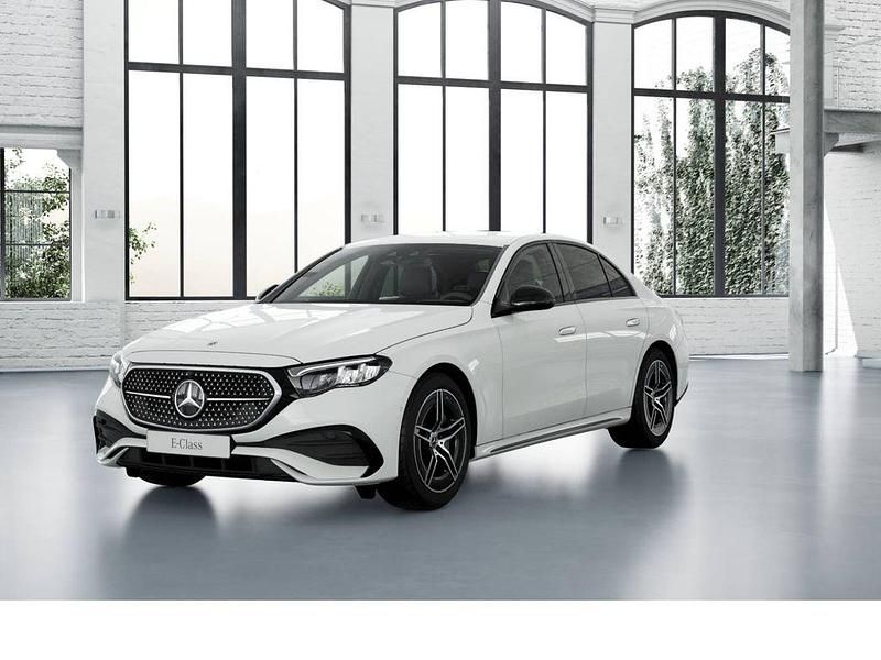 Weiß Gebraucht 2025 Mercedes E220 AMG Limousine | 53.869 € (Fairer Preis) - Bild 1/3