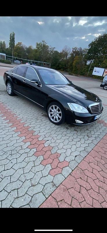 Schwarz Gebraucht 2007 Mercedes S320 Limousine | 10.500 € (Etwas zu teuer) - Bild 1/4