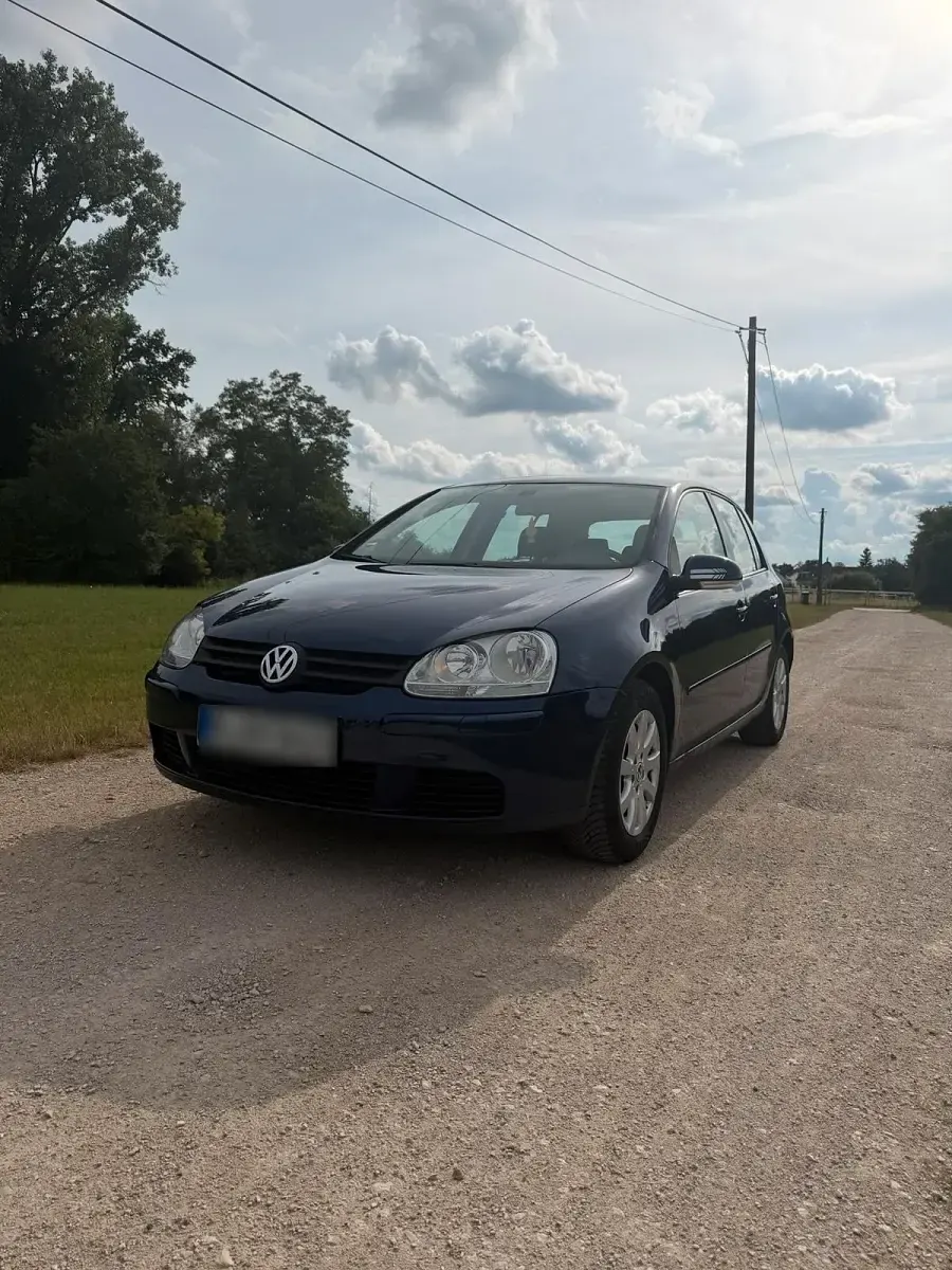 Gebraucht VW Golf V 115 PS (84 kW) 2005 Blau Kleinwagen