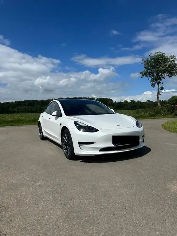 Gebraucht Tesla Model 3 Standard Range Plus 239 kW (325 PS) 2021 Weiß Limousine