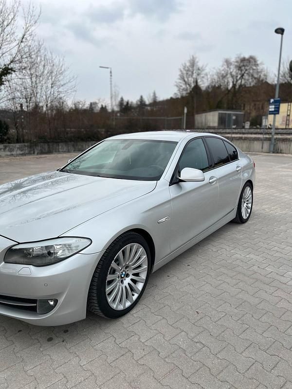 Gebraucht BMW 530 245 PS (180 kW) 2010 Limousine