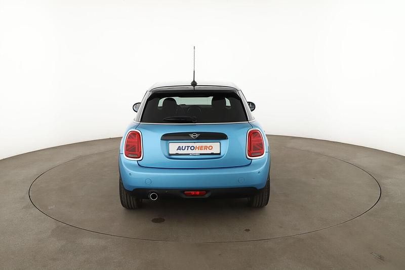 Gebraucht Mini Cooper D 116 PS (85 kW) 2019 Blau Kleinwagen