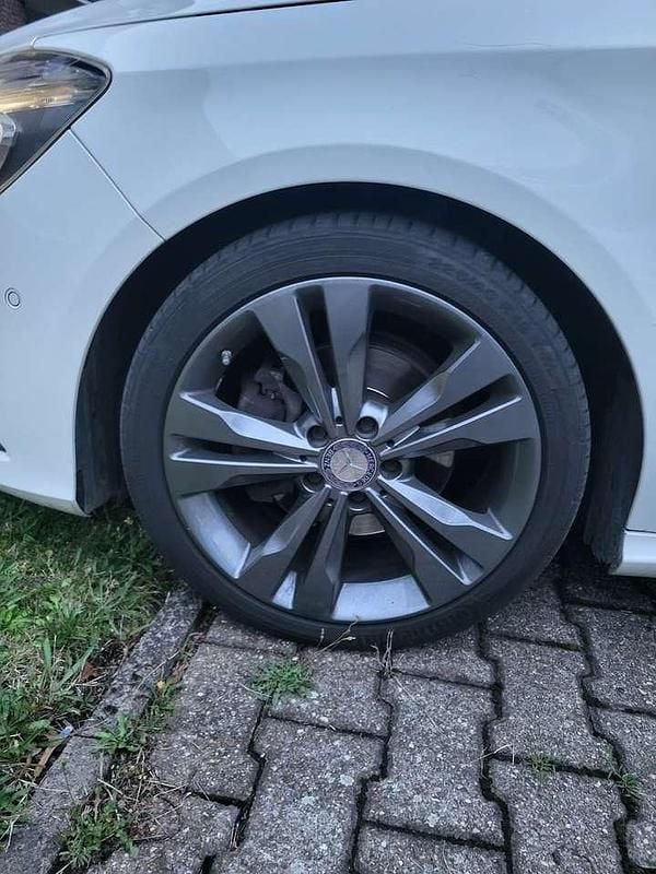 Gebraucht Mercedes CLA200 156 PS (114 kW) 2016 Weiß Kombi