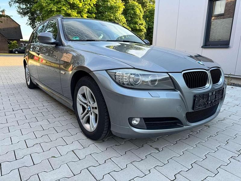 Gebraucht BMW 320 Comfort Edition 184 PS (135 kW) 2012 Grau Kombi