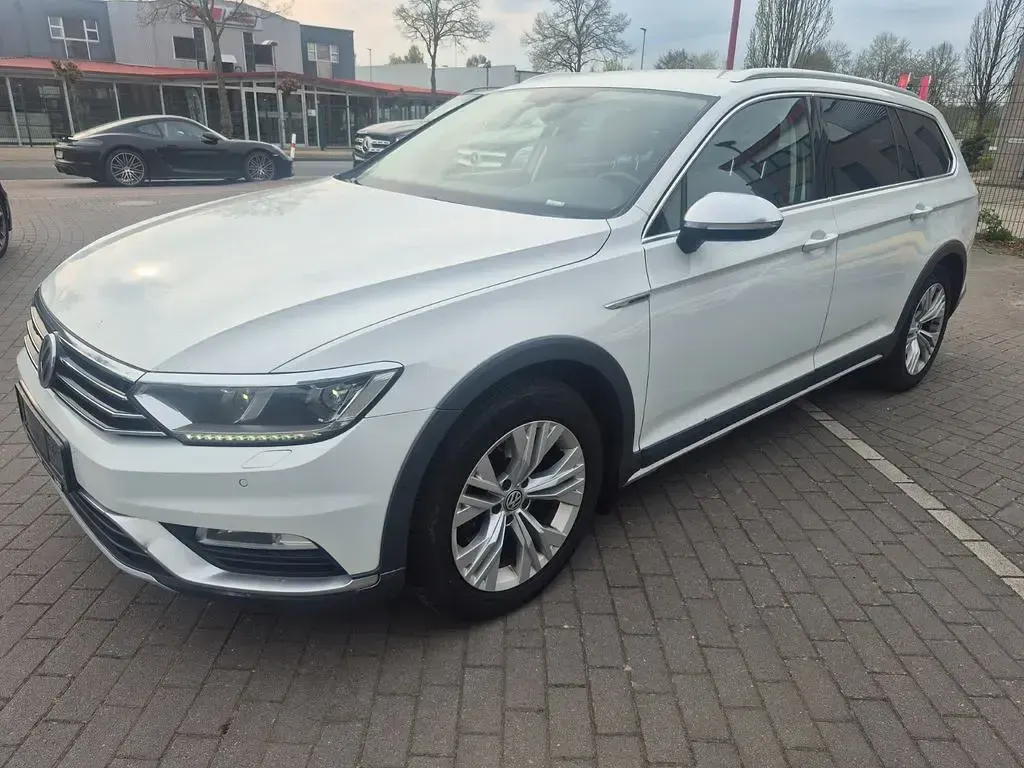 Gebraucht VW Passat Alltrack 190 PS (139 kW) 2016 Weiß Kombi