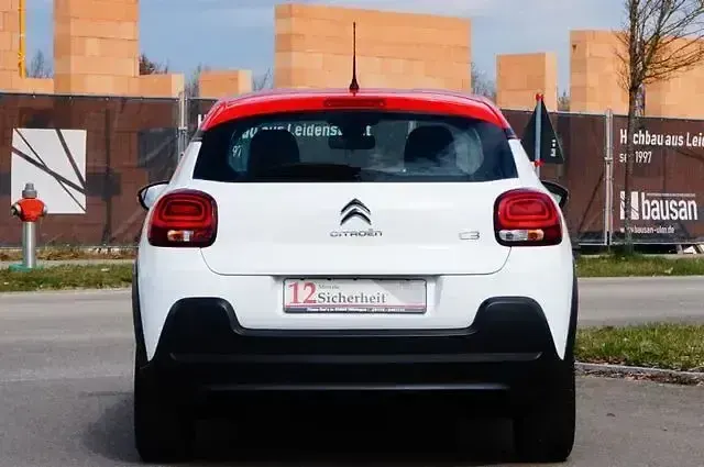 Gebraucht Citroën C3 Feel 102 PS (75 kW) 2019 Weiß Kleinwagen