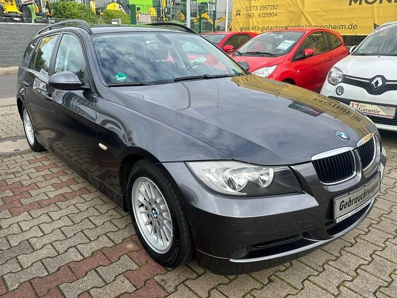 Gebraucht BMW 318 143 PS (105 kW) 2007 Grau Kombi