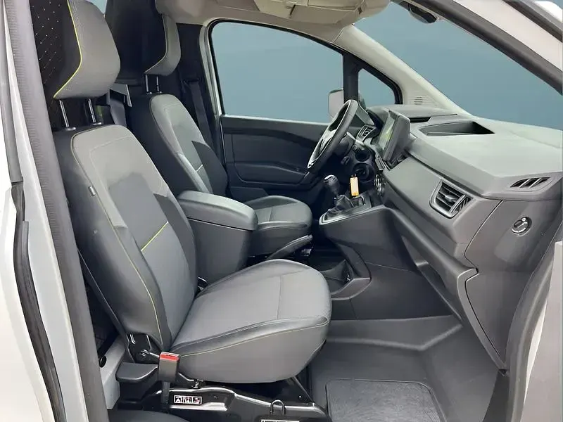 Gebraucht Renault Kangoo 95 PS (69 kW) 2023 Weiß Van / Kleinbus