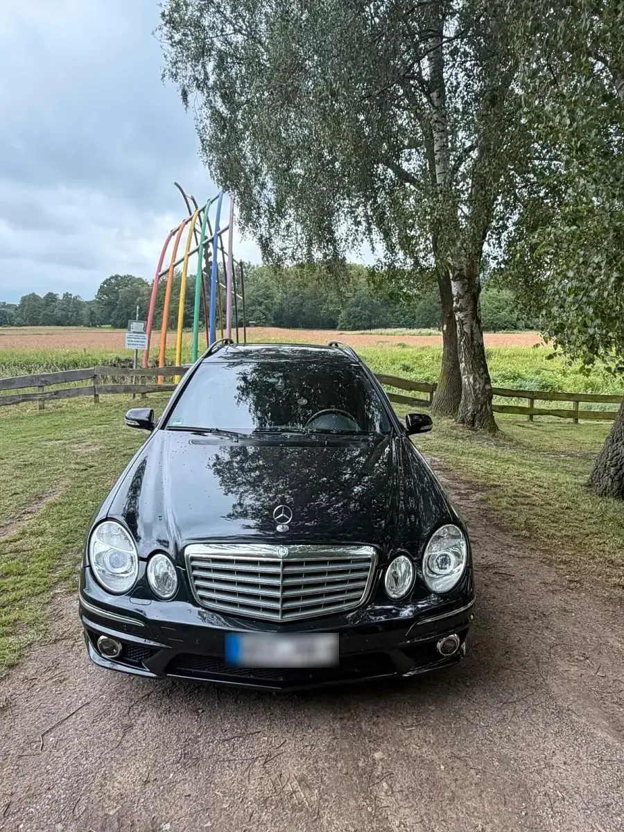 Gebraucht Mercedes E320 224 PS (164 kW) 2005 Schwarz Kombi