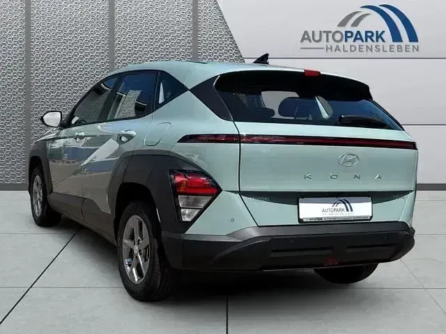 Gebraucht Hyundai Kona 94 PS (69 kW) 2025 Grün SUV