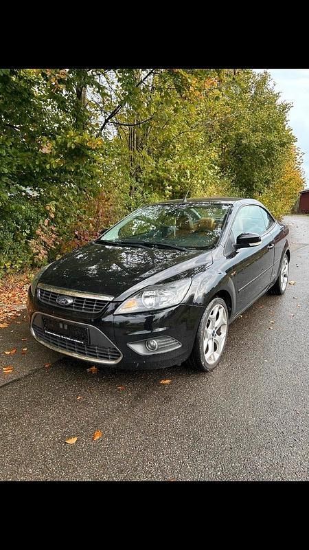Schwarz Gebraucht 2010 Ford Focus Cabriolet Cabrio | 2.850 € - Bild 1/4