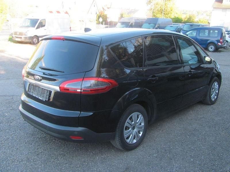 Usata Ford S-MAX S 140 CV (102 kW) 2011 Nero Monovolume