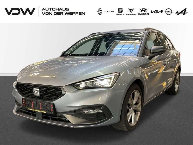 Urban silber Gebraucht 2023 Seat Leon 4Drive Kombi | 27.480 € (Fairer Preis) - Bild 1/4