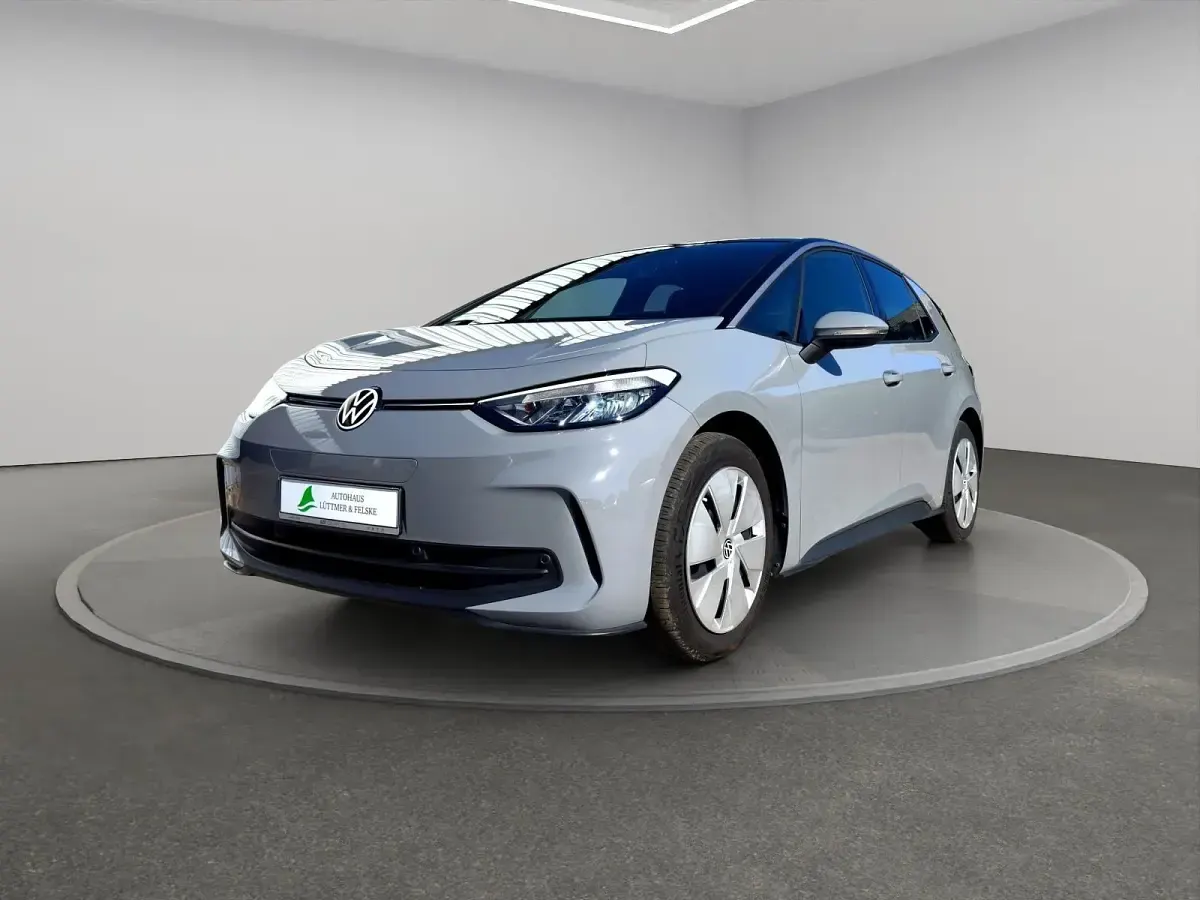 Gebraucht VW ID.3 Pro 150 kW (204 PS) 2024 Grau Kleinwagen