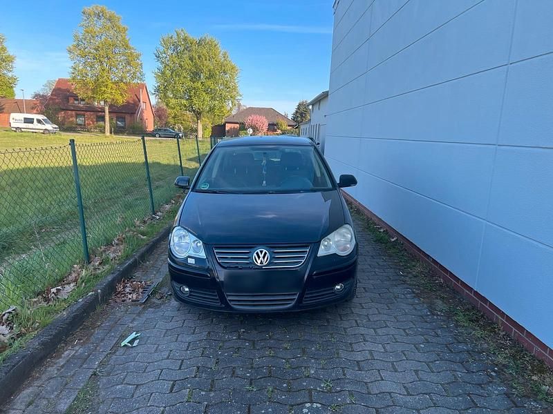 Second-hand VW Polo 55 CP (40 kW) 2007 Negru Hatchback
