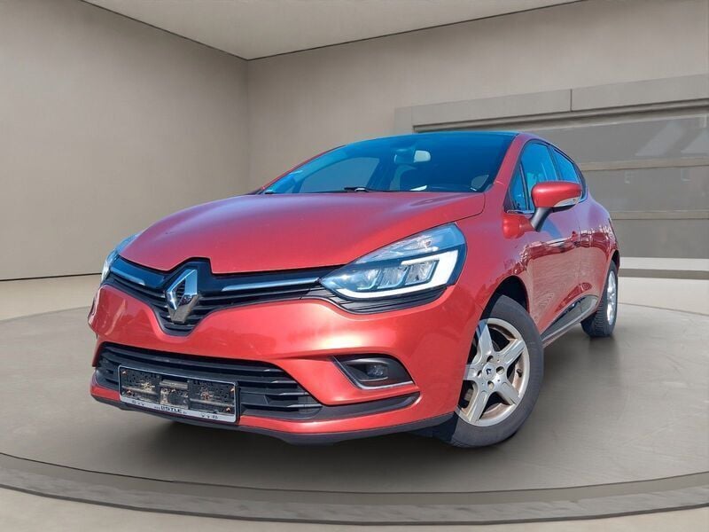 Red metallic Gebraucht 2019 Renault Clio IV Intens Kleinwagen | 8.893 € (Guter Preis) - Bild 1/4