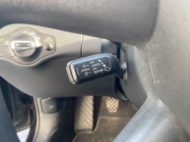 Gebraucht Audi A4 120 PS (88 kW) 2011 Schwarz Limousine