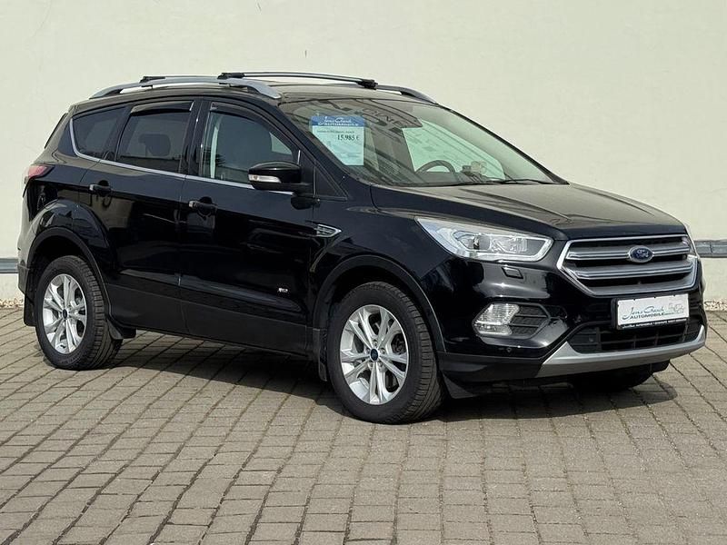 Gebraucht Ford Kuga Titanium 150 PS (110 kW) 2019 Schwarz SUV