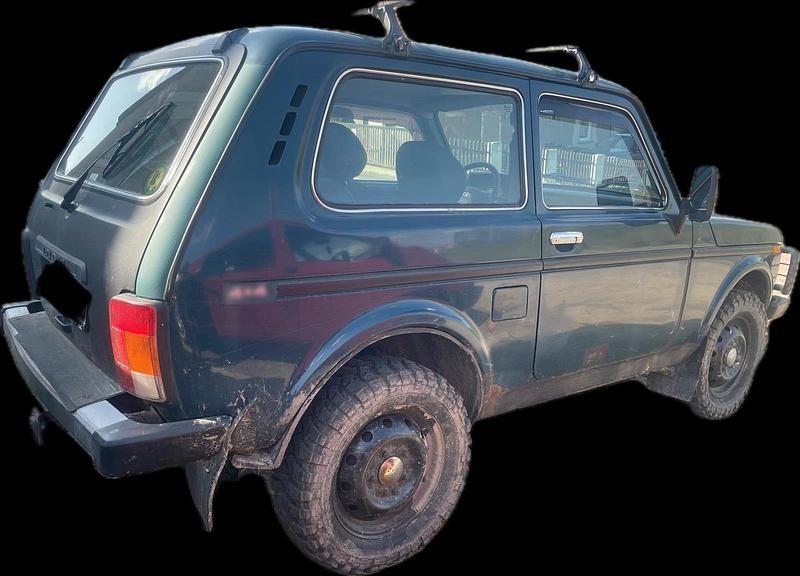 Gebraucht Lada niva 86 PS (63 kW) 2008 Grün SUV