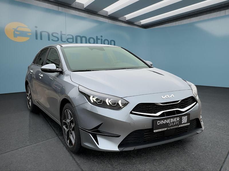Neu Kia Ceed 140 PS (102 kW) 2025 Silber Kleinwagen