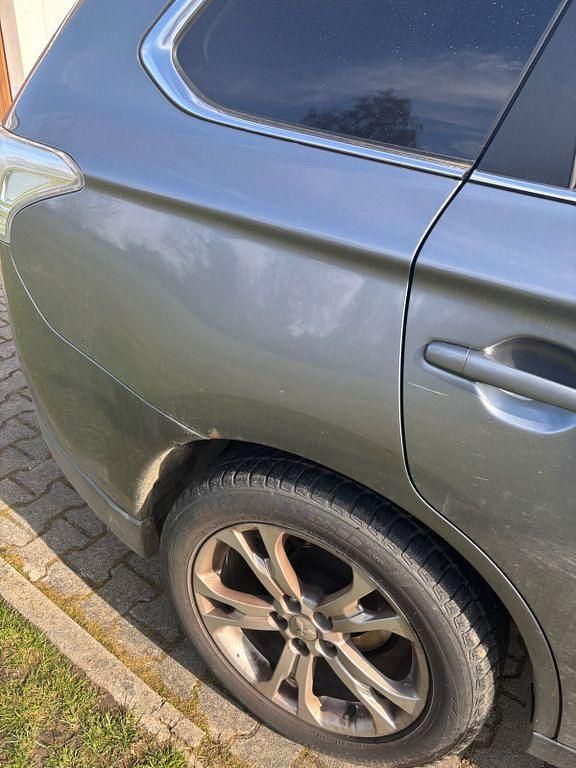 Gebraucht Mitsubishi Outlander Intense 156 PS (114 kW) 2012 Grau SUV