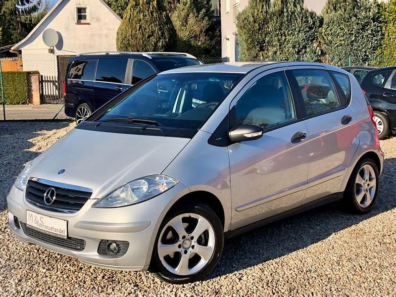 Silber Gebraucht 2005 Mercedes A170 Limousine | 4.490 € (Etwas zu teuer) - Bild 1/4