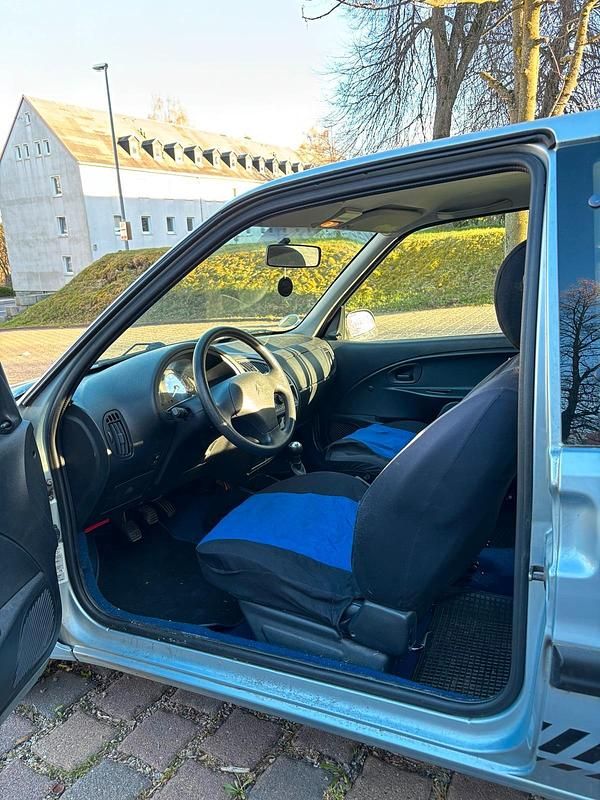 Gebraucht Citroën Saxo 60 PS (44 kW) 2002 Grau Kleinwagen