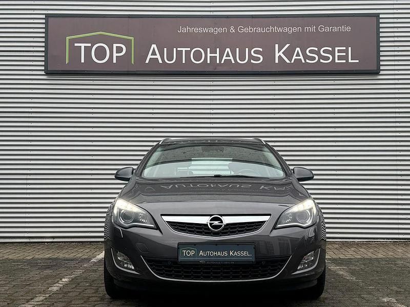 Gebraucht Opel Astra 125 PS (91 kW) 2011 Grau Kombi