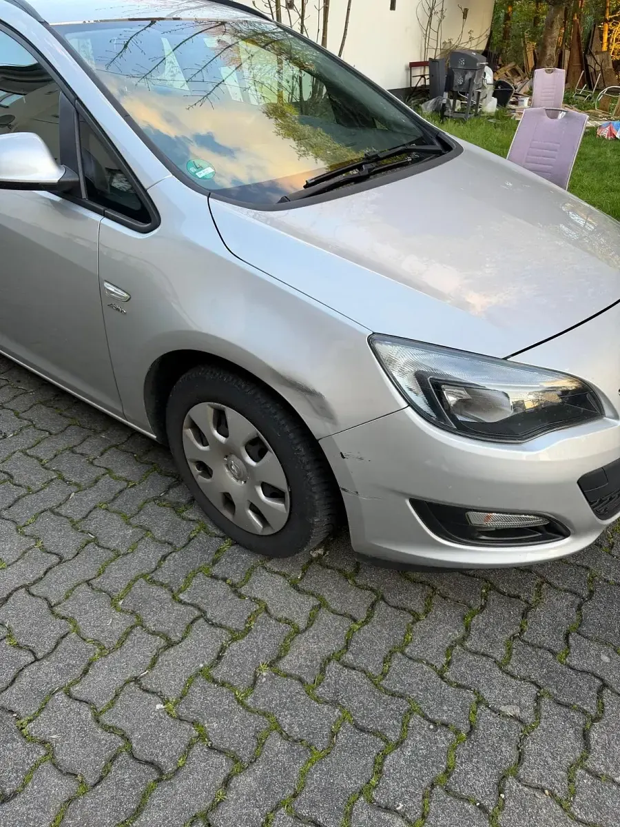 Usata Opel Astra 140 CV (102 kW) 2013 Argento Station wagon