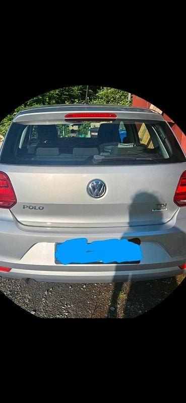 Gebraucht VW Polo 90 PS (66 kW) 2016 Grau Kleinwagen