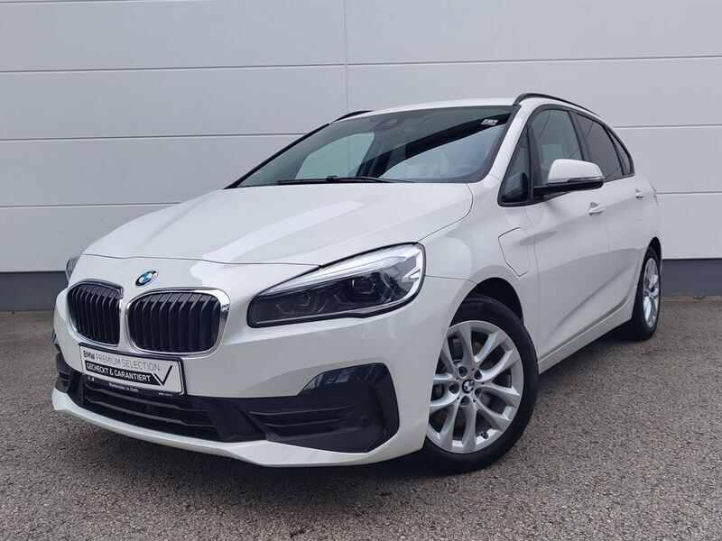 Weiß Gebraucht 2021 BMW 225 Active Tourer Advantage Van / Kleinbus | 19.207 € (Fairer Preis) - Bild 1/4