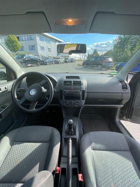 Gebraucht VW Polo Basis 64 PS (47 kW) 2004 Schwarz Limousine