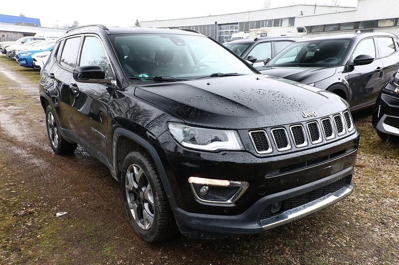 Gebraucht Jeep Compass Limited 170 PS (125 kW) 2018 Diamond black metallic SUV