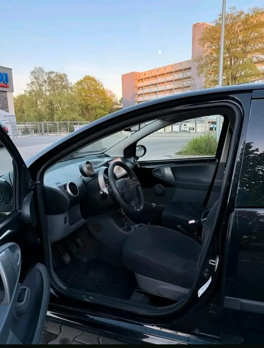 Gebraucht Citroën C1 68 PS (50 kW) 2008 Schwarz Kleinwagen