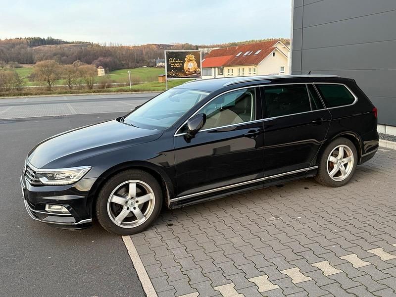 Gebraucht VW Passat R-line 190 PS (139 kW) 2016 Schwarz Kombi