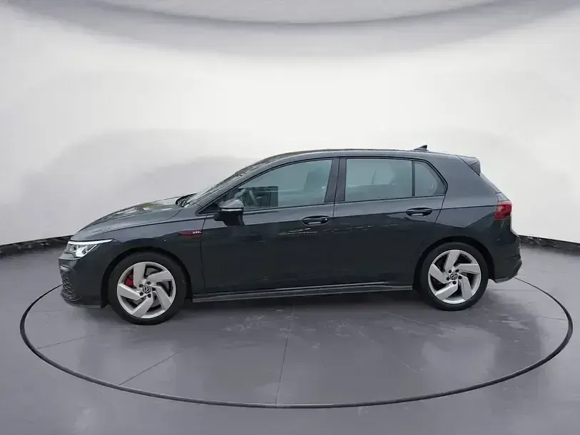 Gebraucht VW Golf VIII GTI 245 PS (180 kW) 2023 Grau Limousine