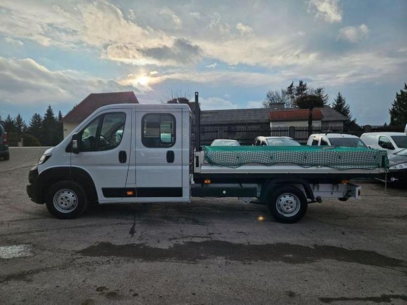 Gebraucht Peugeot Boxer 165 PS (121 kW) 2023 Weiss Van