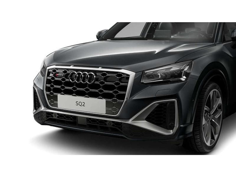 Gebraucht Audi SQ2 Ambiente 300 PS (220 kW) 2024 Sepangblau, perleffekt SUV