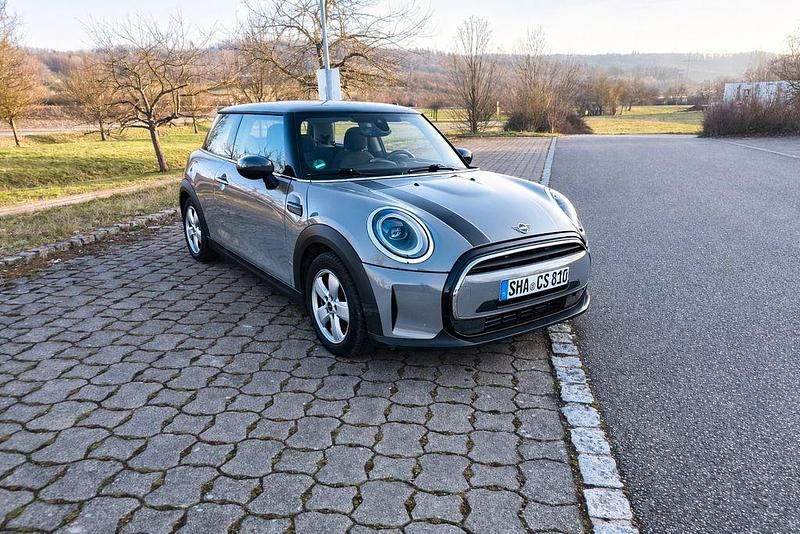 Gebraucht Mini Cooper Essential 136 PS (100 kW) 2022 Grau Kleinwagen