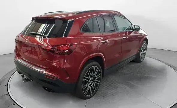 Gebraucht Mercedes GLA250 AMG 163 PS (119 kW) 2025 Manufaktur lack manufaktur pat SUV