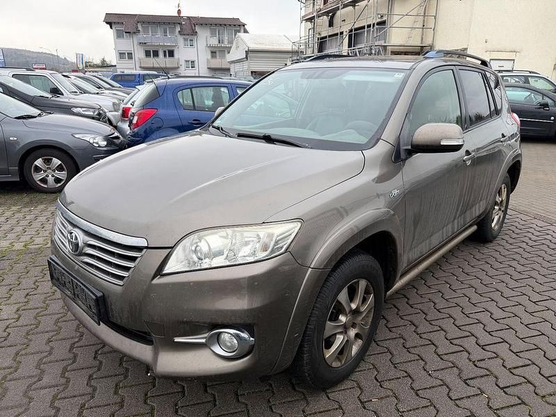 Gold Gebraucht 2011 Toyota RAV4 Executive SUV | 7.999 € (Guter Preis) - Bild 1/4