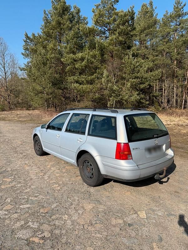 Gebraucht VW Bora 115 PS (84 kW) 1999 Silber Kombi