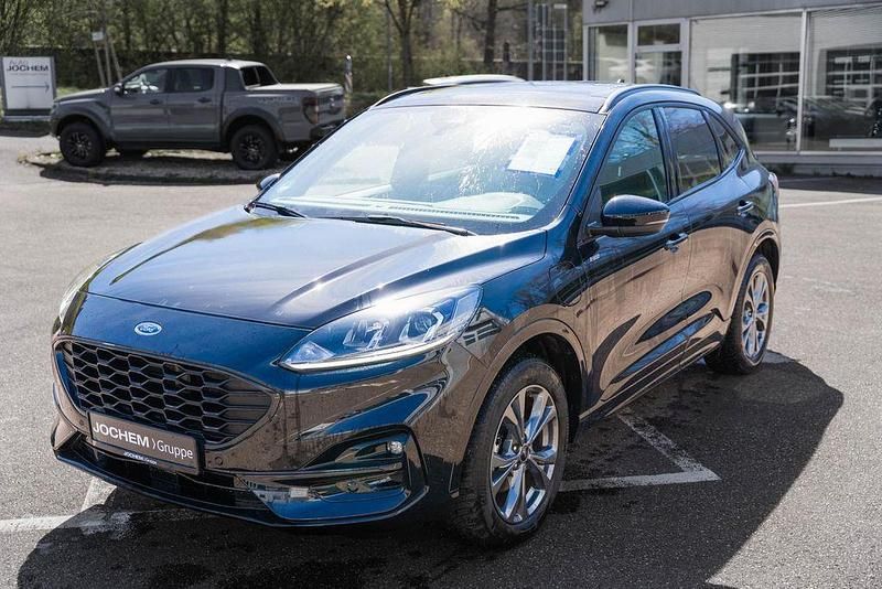 Gebraucht Ford Kuga ST-Line 152 PS (111 kW) 2022 Schwarz SUV