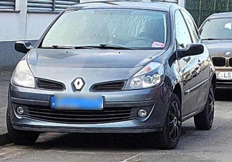 Schwarz Gebraucht 2006 Renault Clio III Kleinwagen | 1.999 € (Fairer Preis) - Bild 1/4